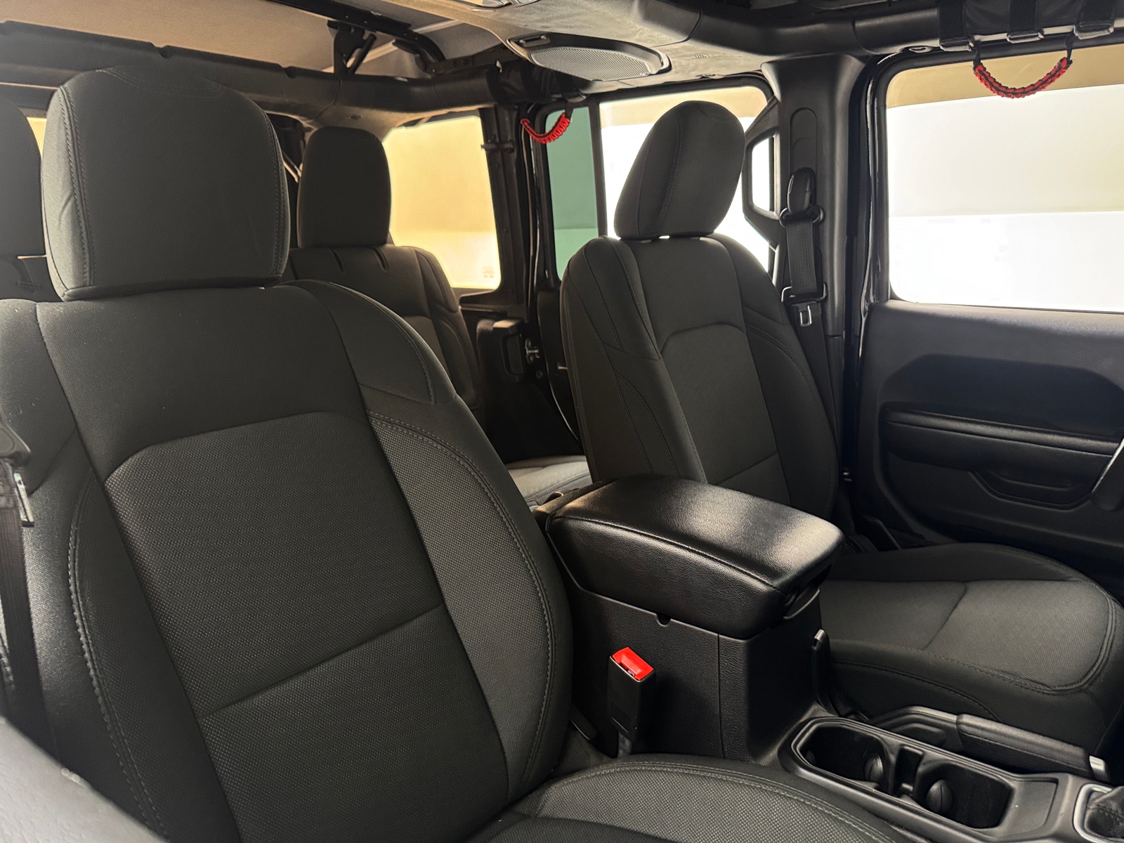 Thumbnail: 2019 Jeep Wrangler - 2