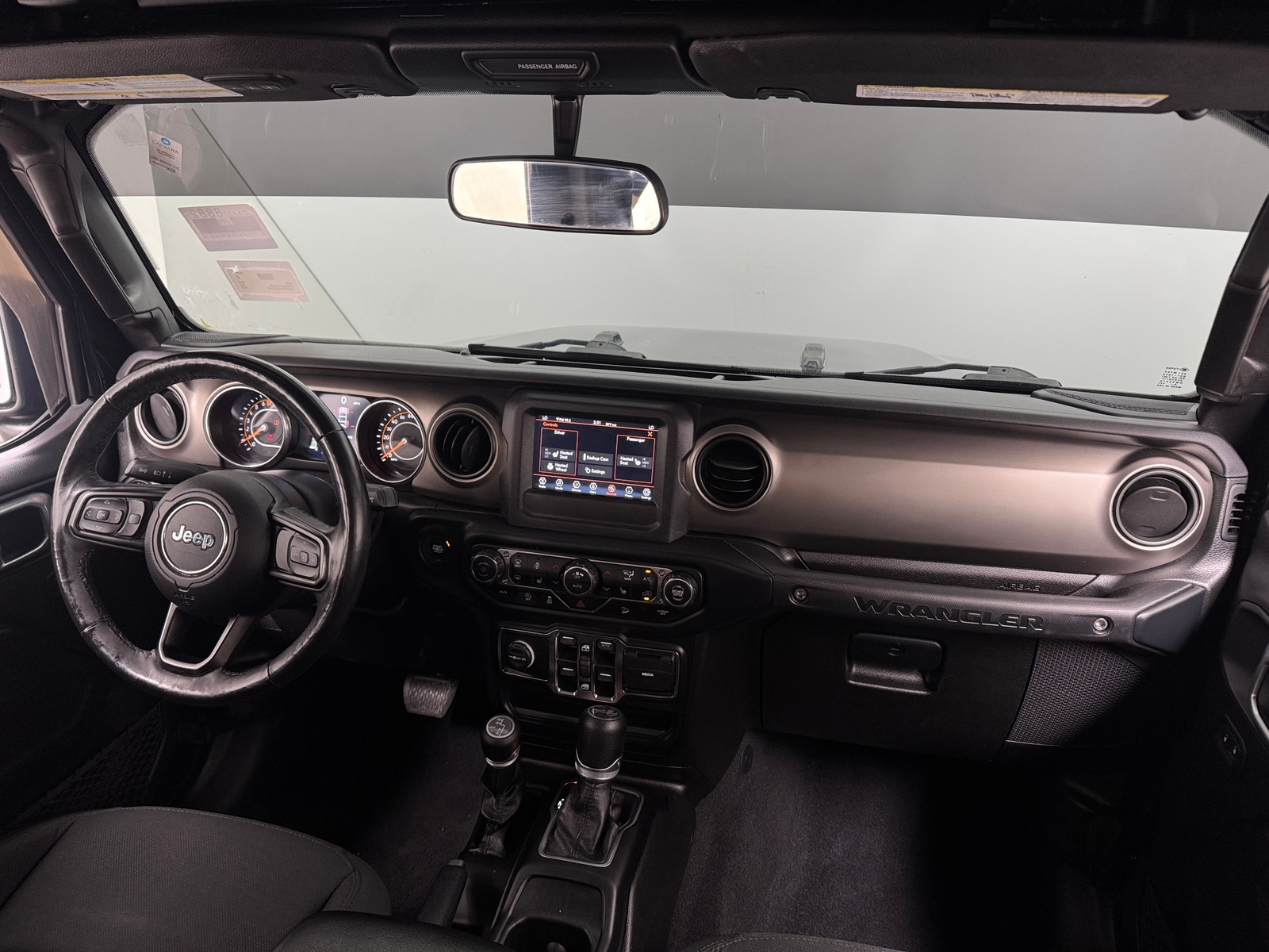 Thumbnail: 2019 Jeep Wrangler - 3