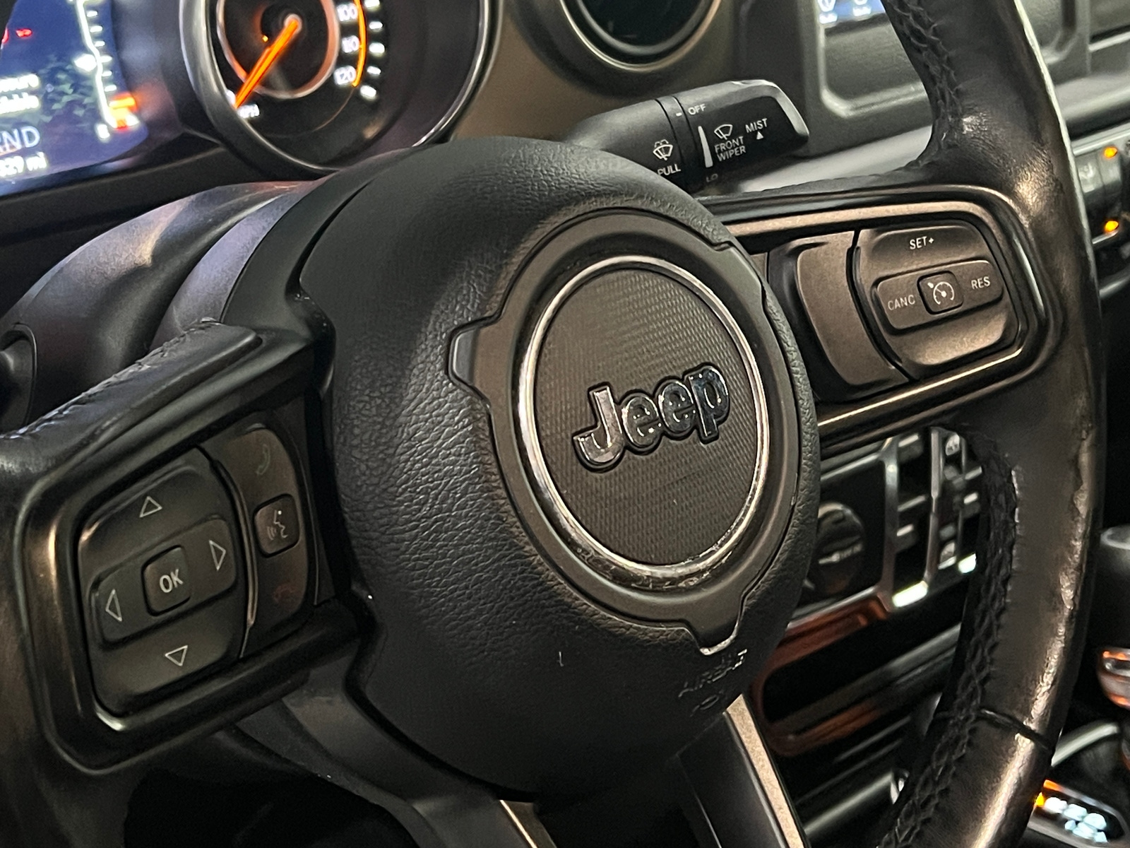 Thumbnail: 2019 Jeep Wrangler - 5