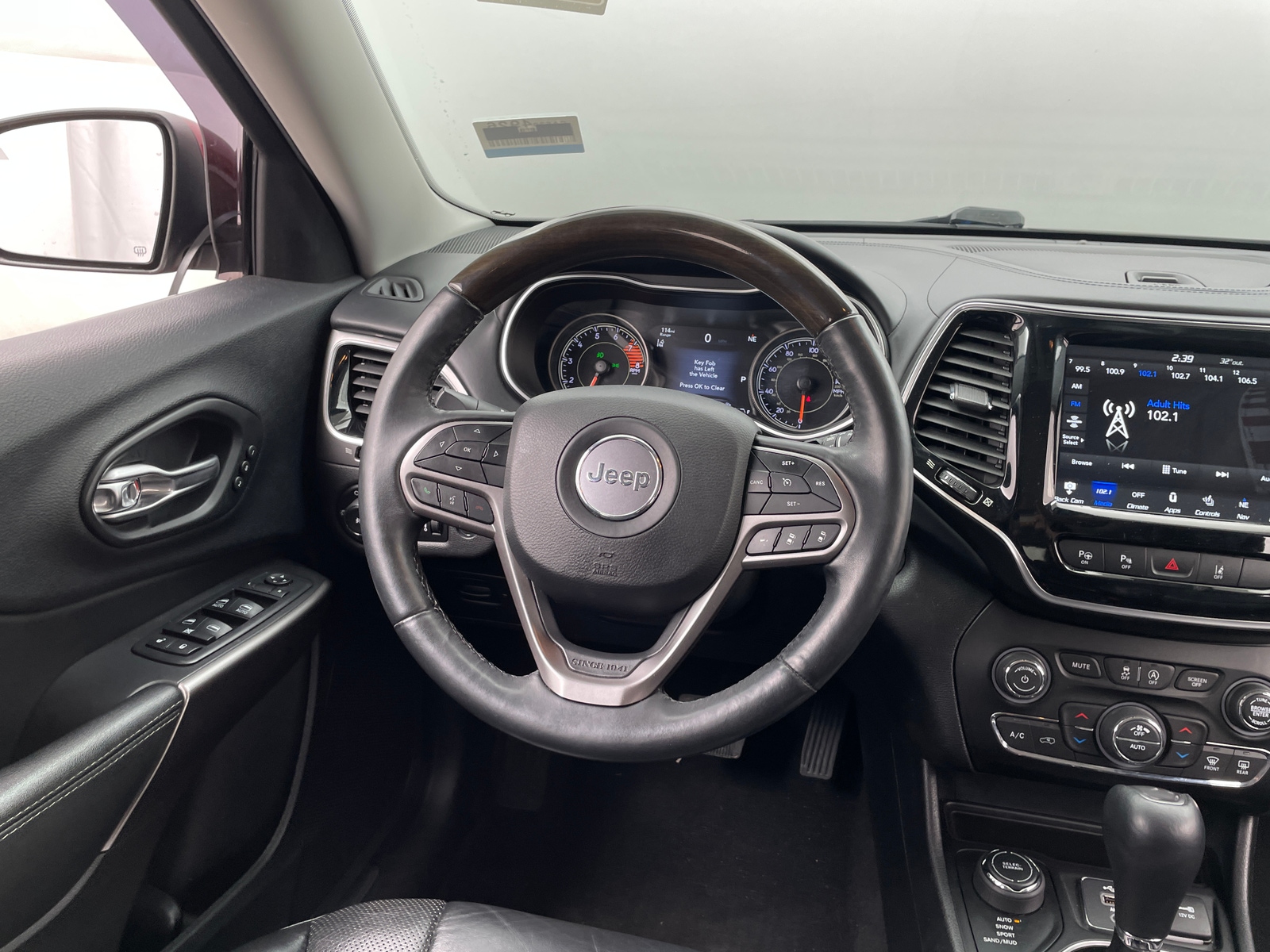 Thumbnail: 2019 Jeep Cherokee - 4