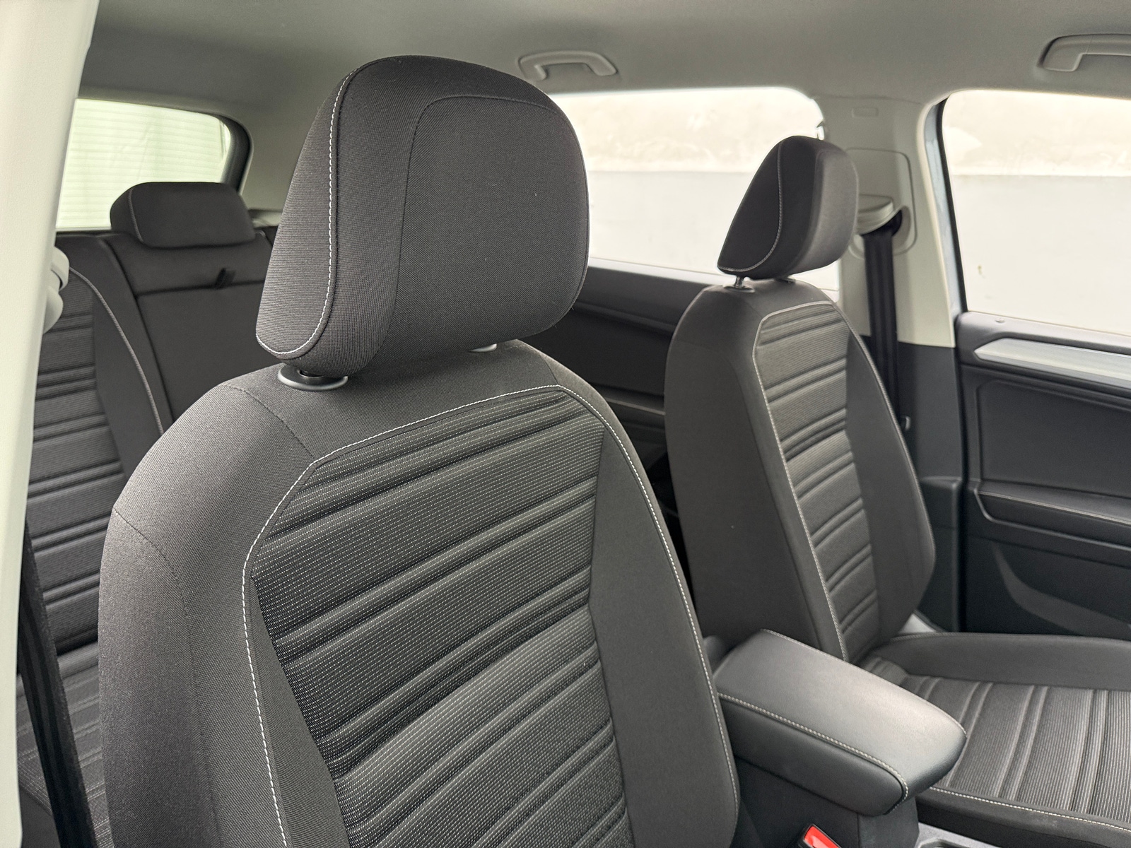 Thumbnail: 2024 Volkswagen Tiguan - 2