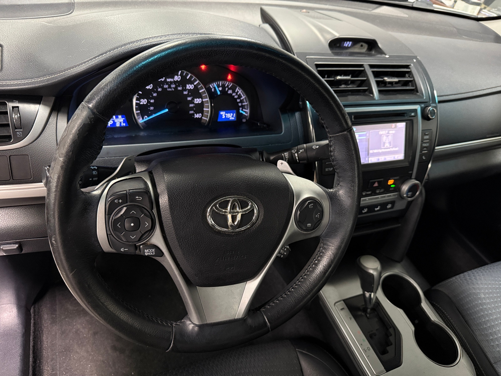 Thumbnail: 2014 Toyota Camry - 4