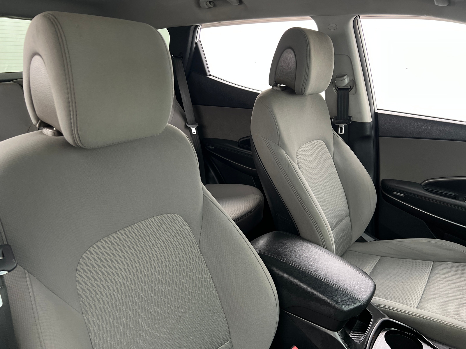 Thumbnail: 2018 Hyundai Santa Fe - 2