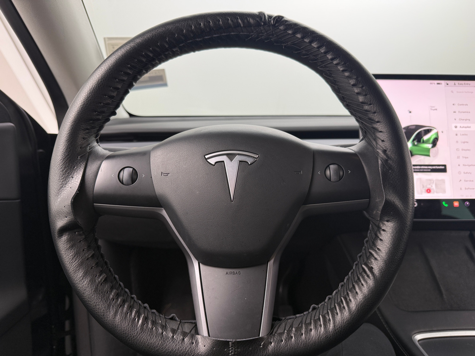 Thumbnail: 2022 Tesla Model Y - 4