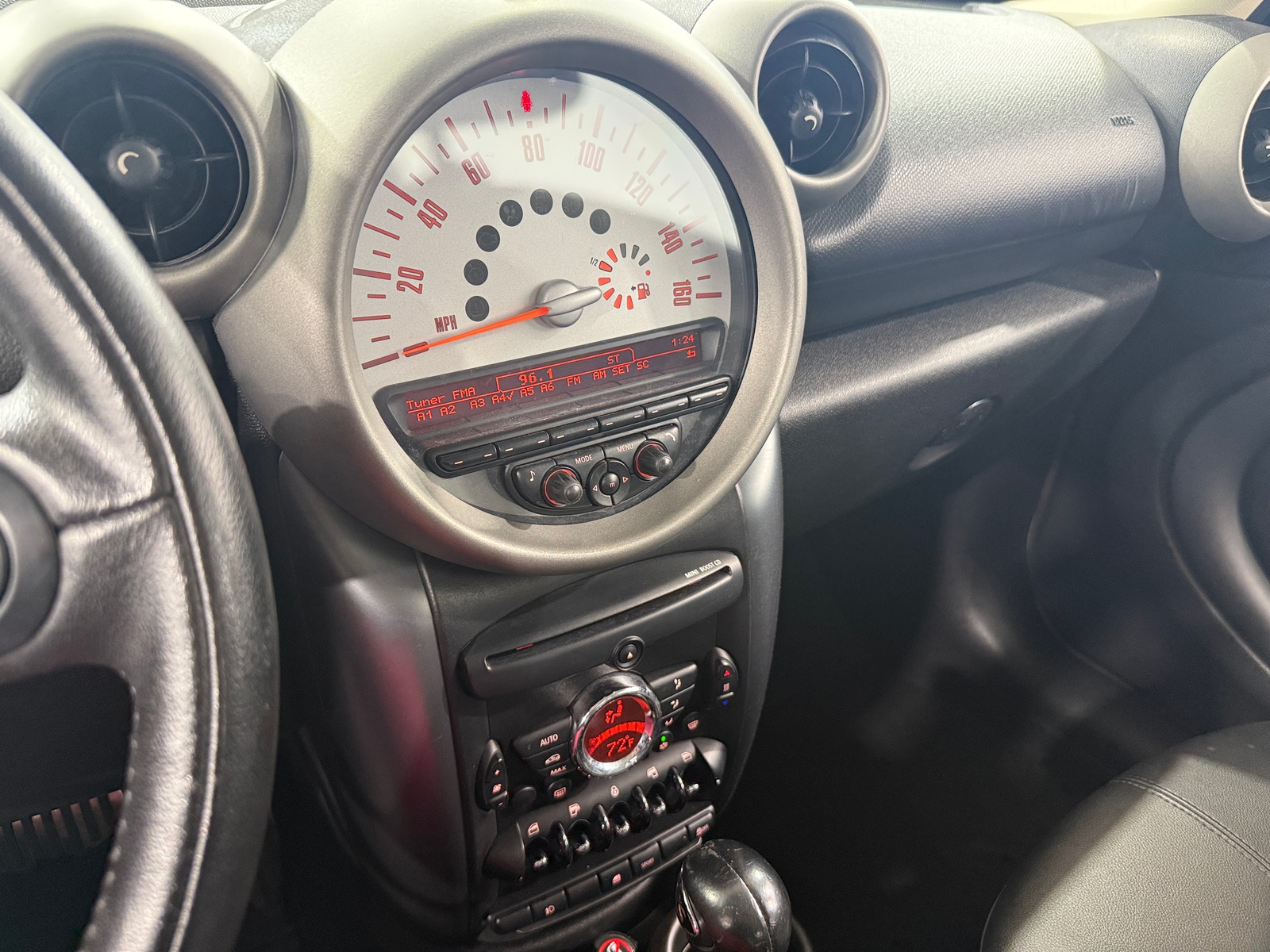 Thumbnail: 2012 MINI Cooper Countryman - 3