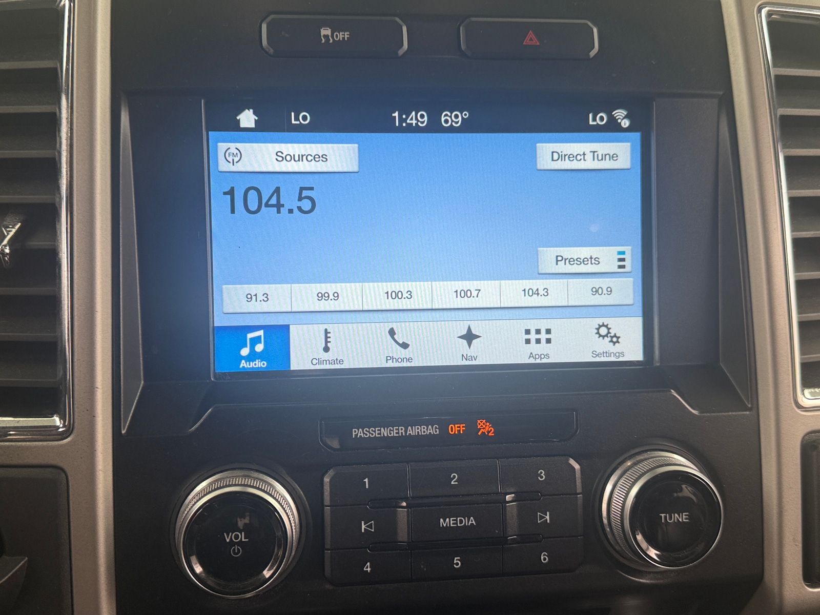 Thumbnail: 2017 Ford Econoline - 4