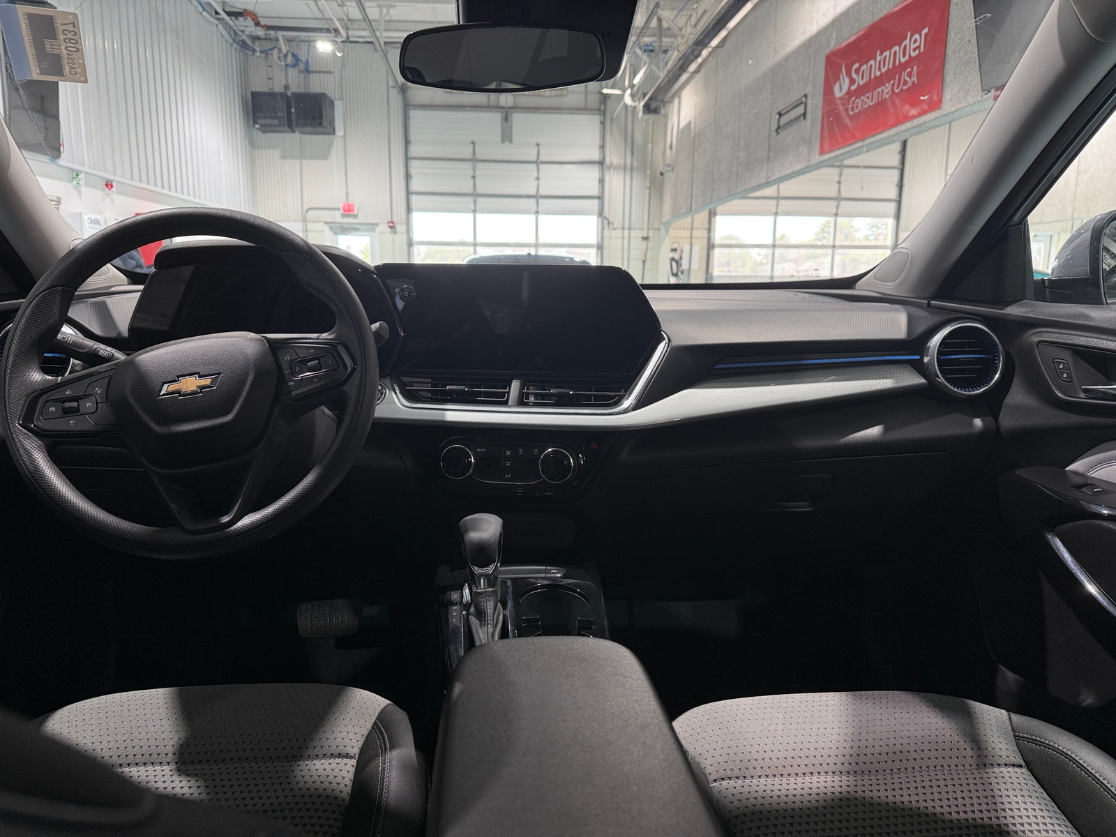 Thumbnail: 2025 Chevrolet Trax - 3