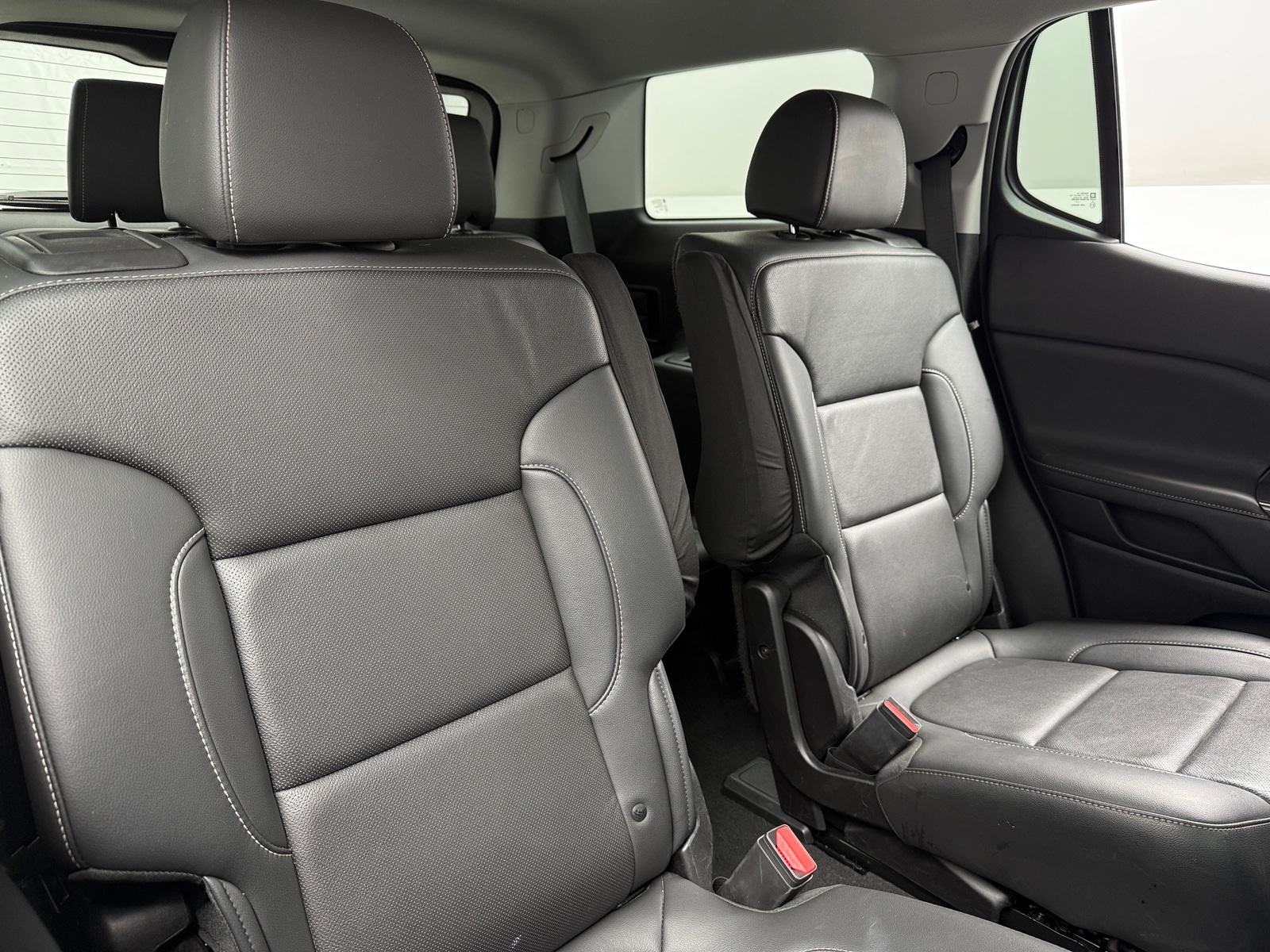 Thumbnail: 2023 GMC Acadia - 5