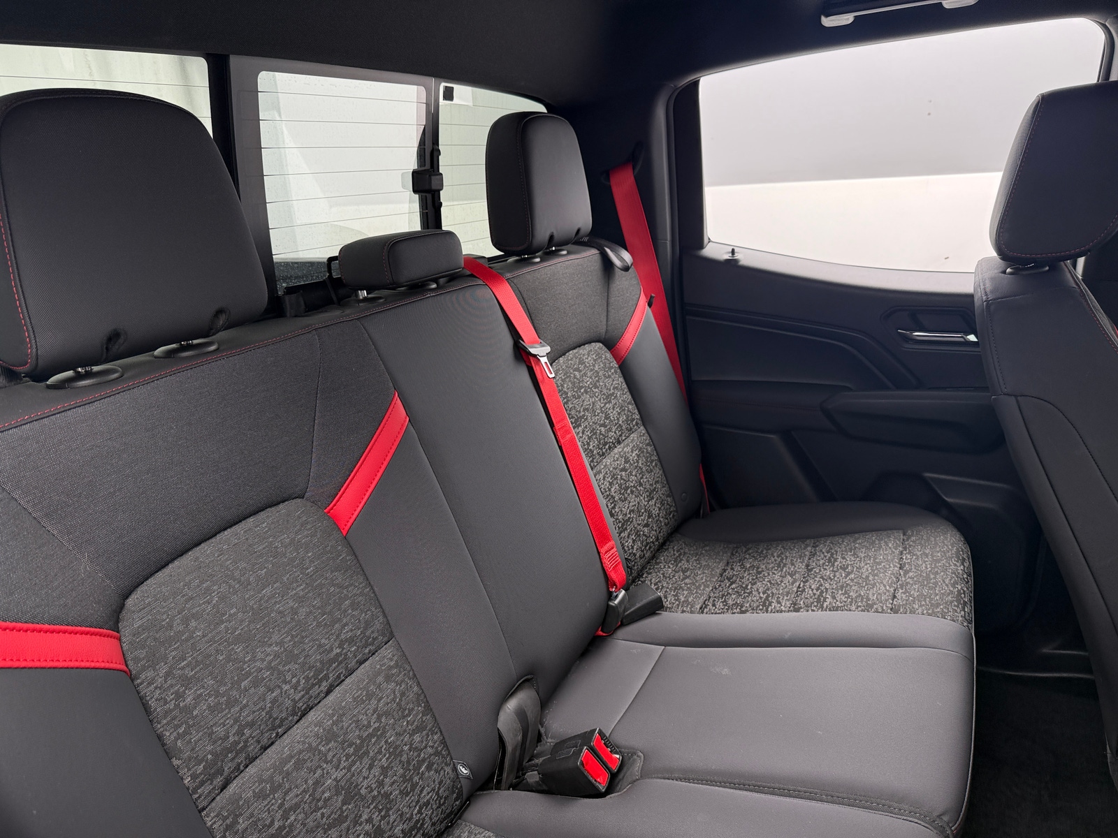 Thumbnail: 2024 Chevrolet Colorado - 6