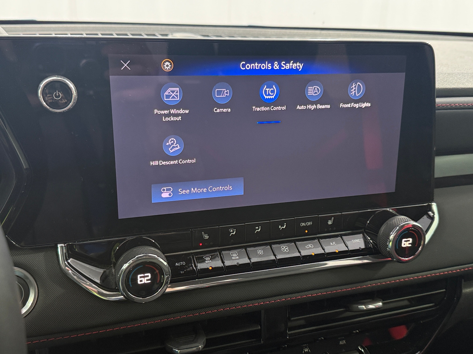 Thumbnail: 2024 Chevrolet Colorado - 4