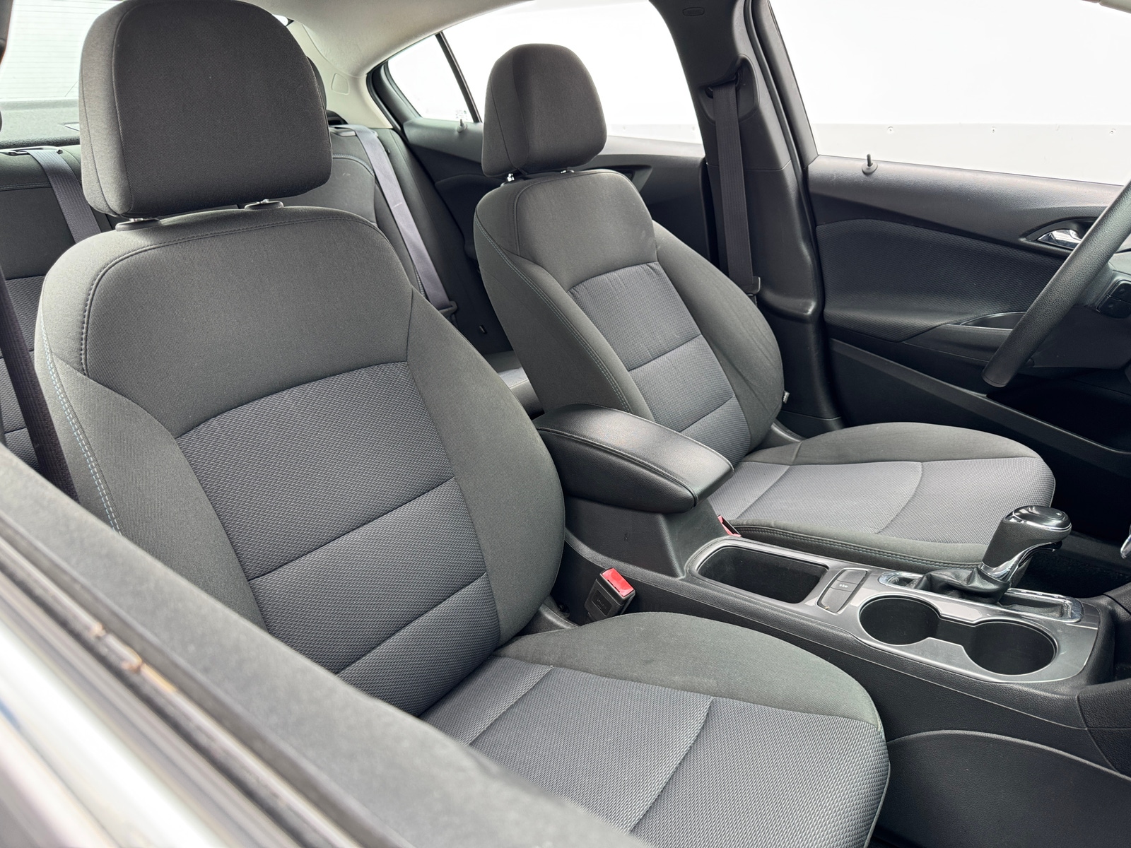 Thumbnail: 2016 Chevrolet Cruze - 2