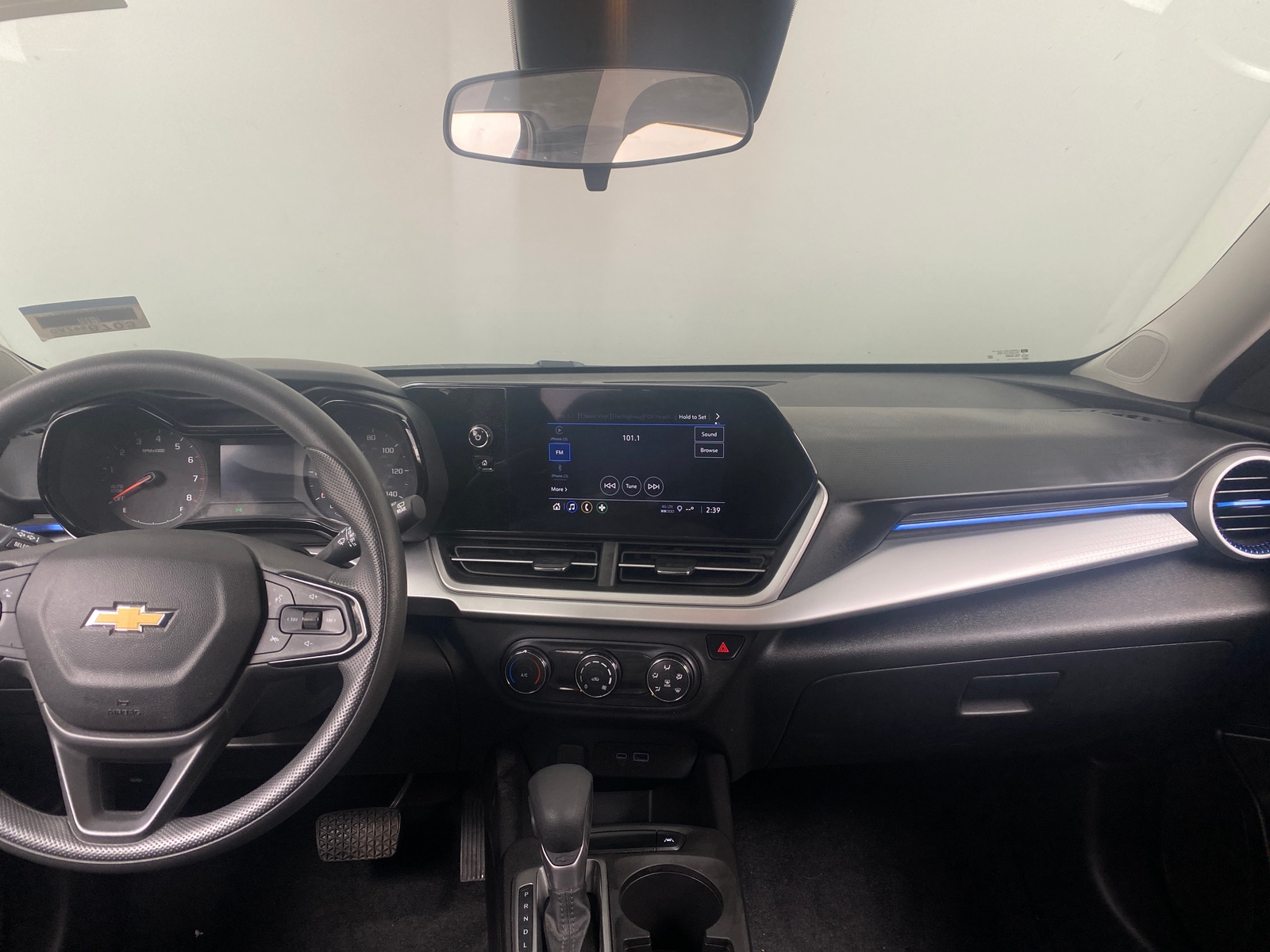 Thumbnail: 2024 Chevrolet Trax - 3