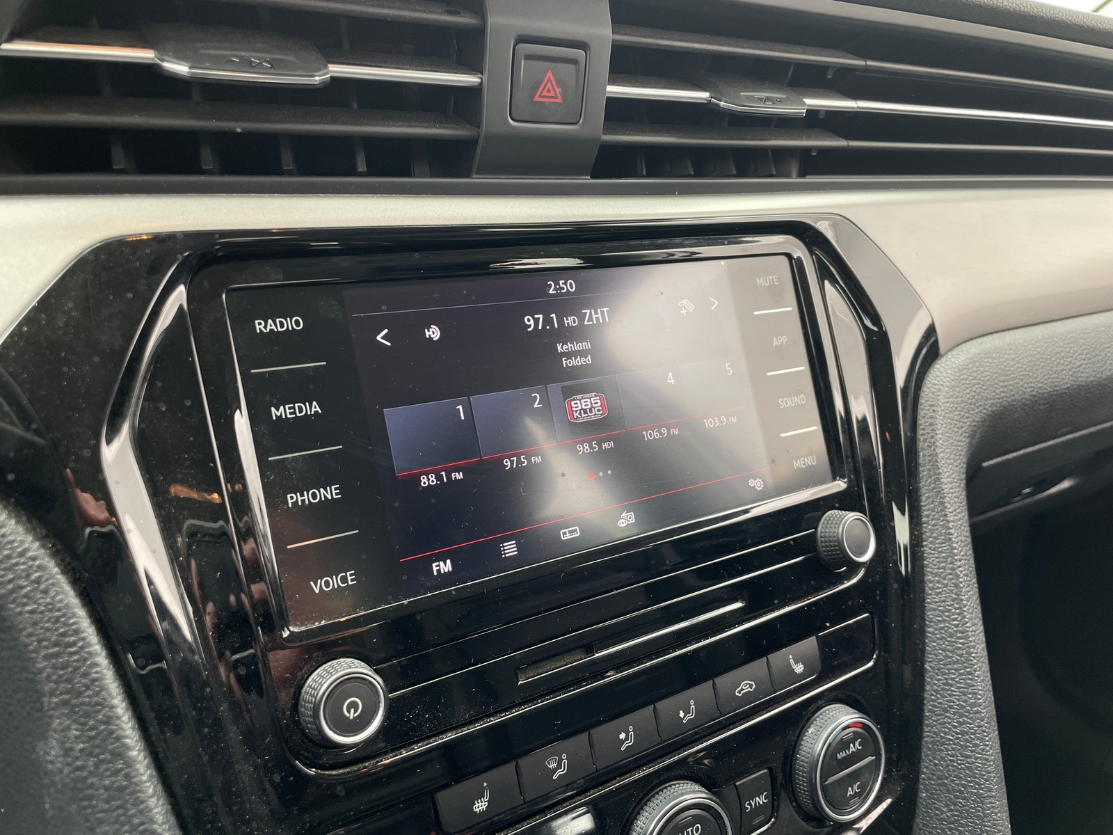 Thumbnail: 2020 Volkswagen Passat - 3