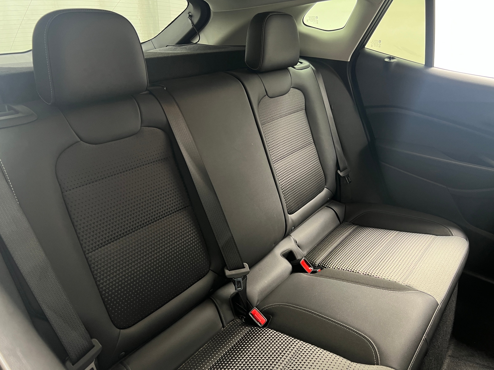 Thumbnail: 2025 Chevrolet Trax - 6