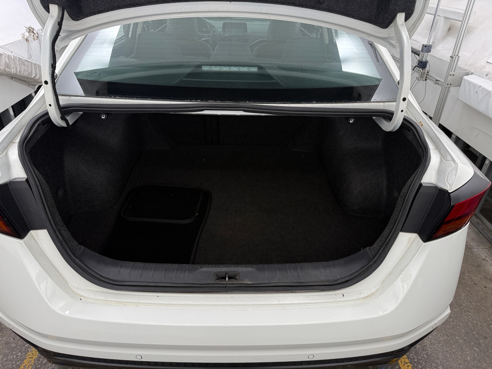 Thumbnail: 2021 Nissan Altima - 7