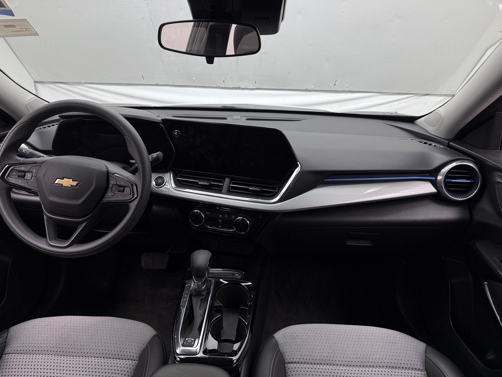 Thumbnail: 2025 Chevrolet Trax - 3