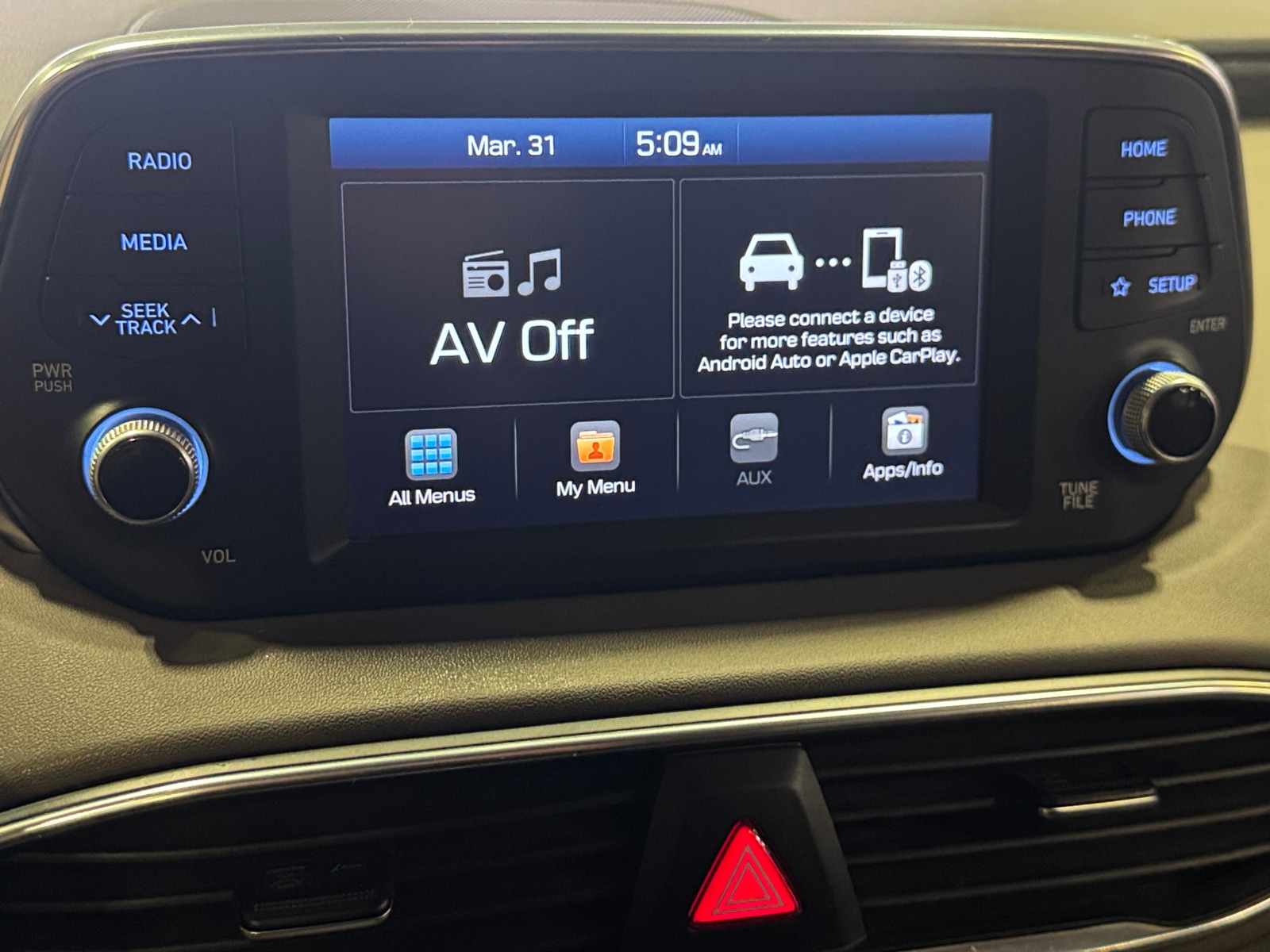 Thumbnail: 2019 Hyundai Santa Fe - 4