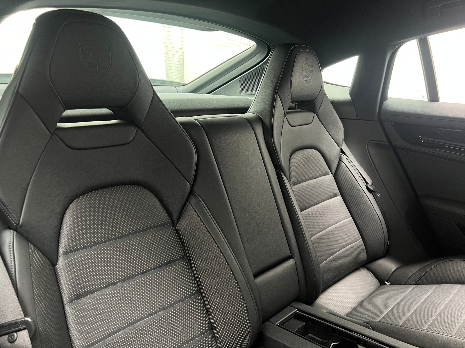 Thumbnail: 2024 Porsche Panamera - 5