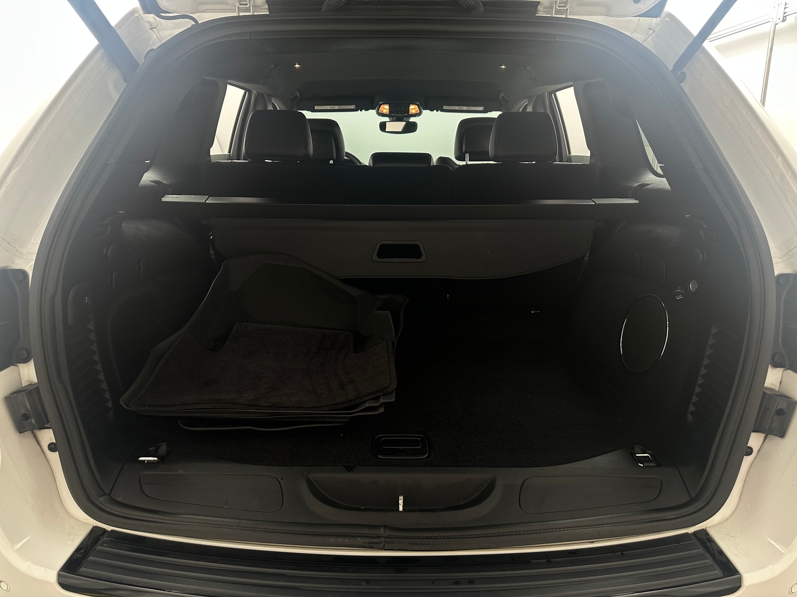 Thumbnail: 2017 Jeep Grand Cherokee - 7