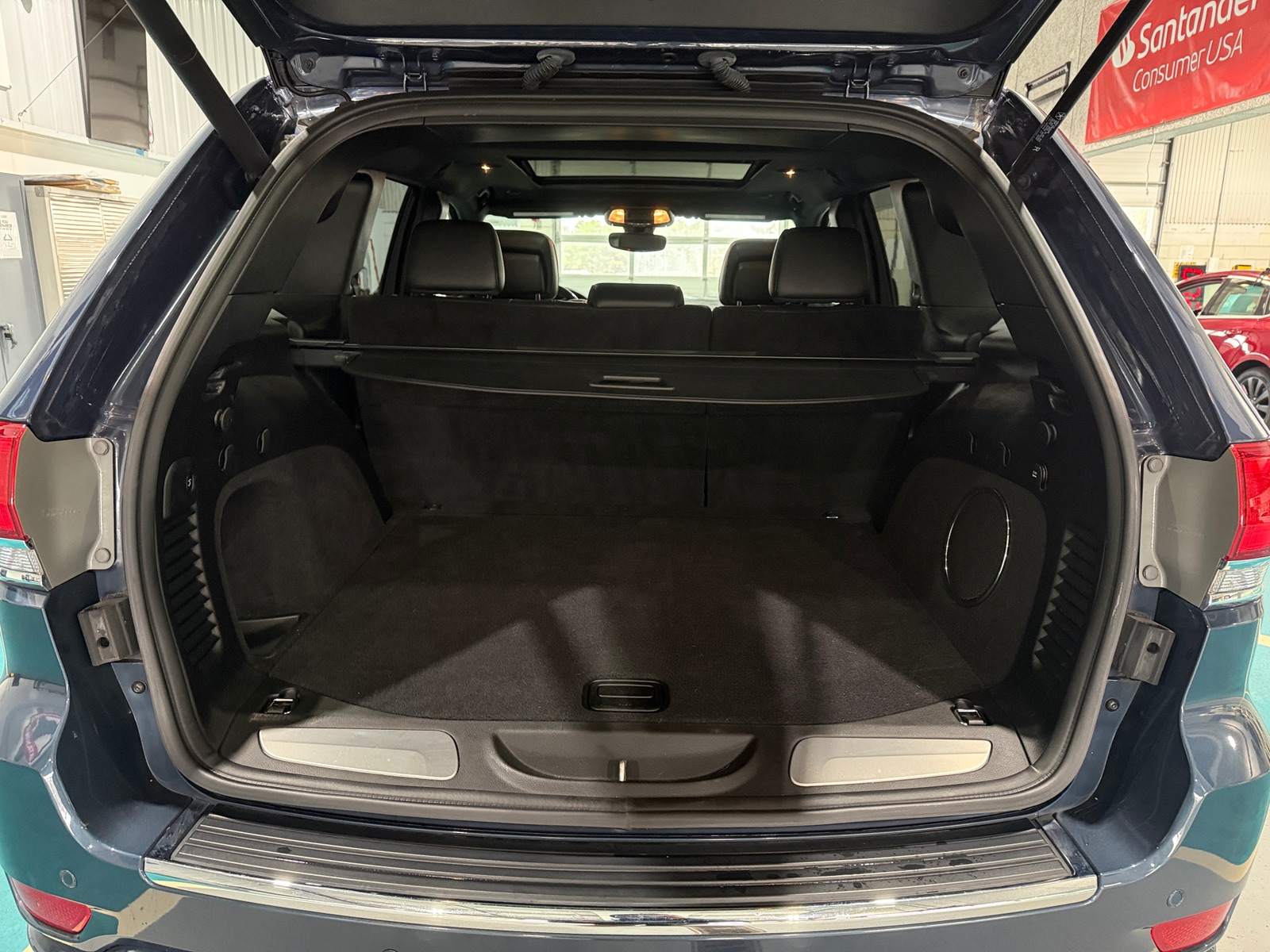 Thumbnail: 2020 Jeep Grand Cherokee - 6