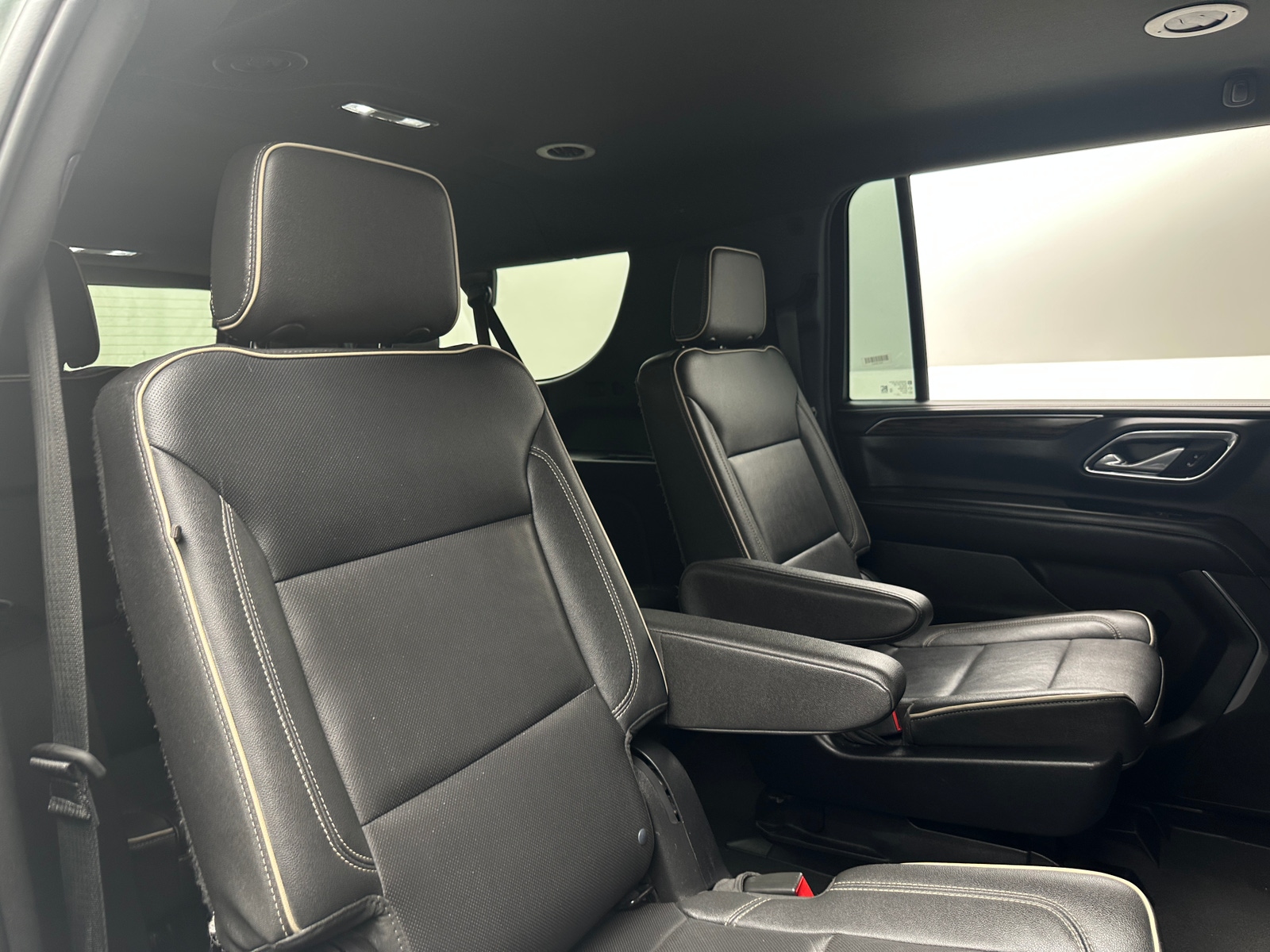 Thumbnail: 2023 Chevrolet Suburban - 5