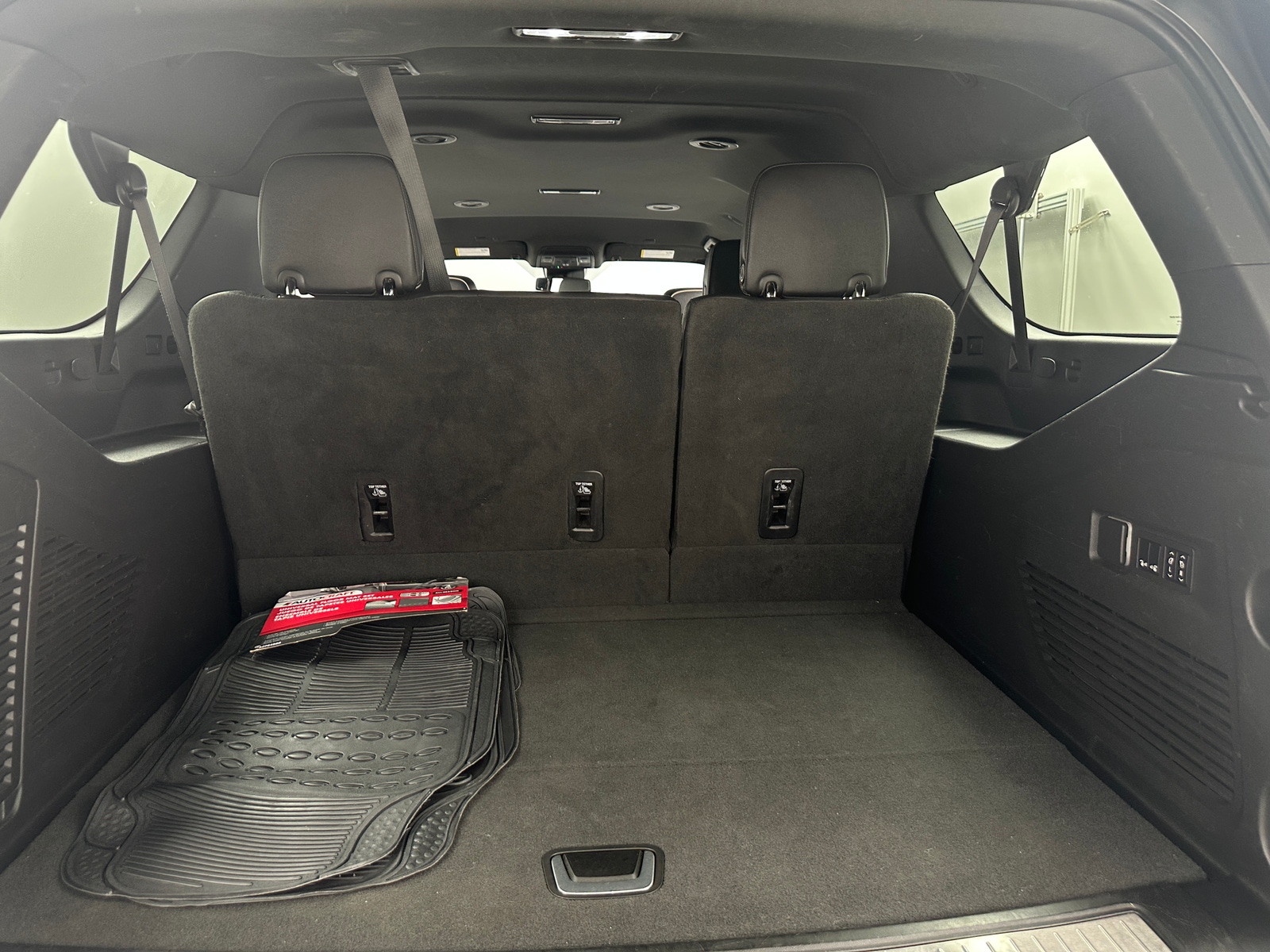 Thumbnail: 2023 Chevrolet Suburban - 6