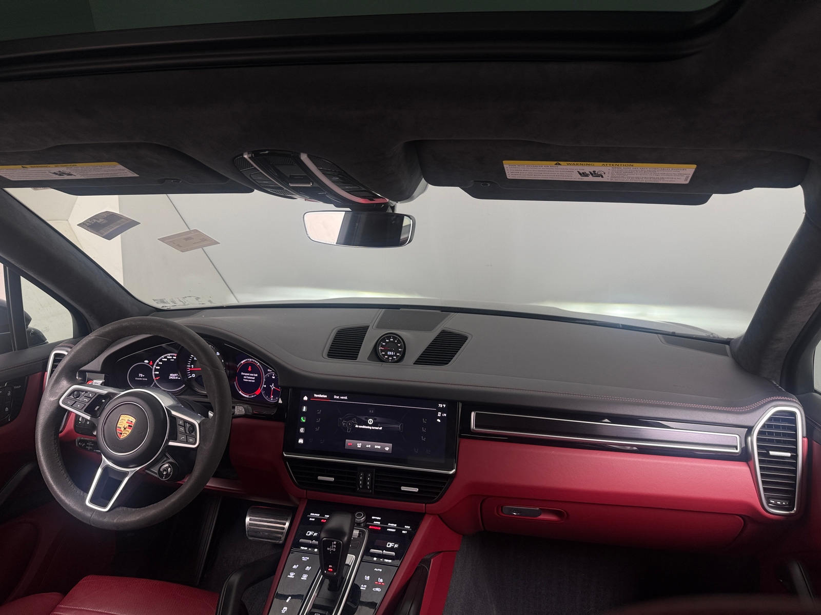 Thumbnail: 2023 Porsche Cayenne - 2