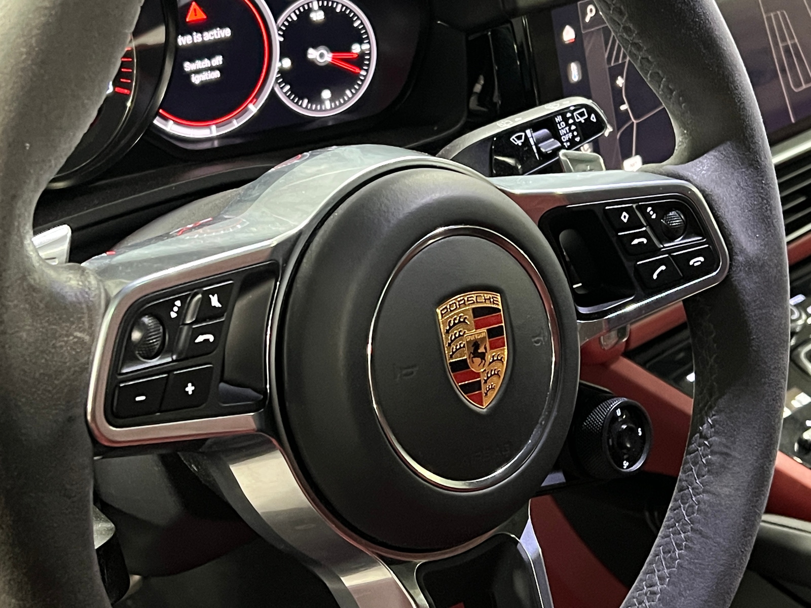 Thumbnail: 2023 Porsche Cayenne - 4