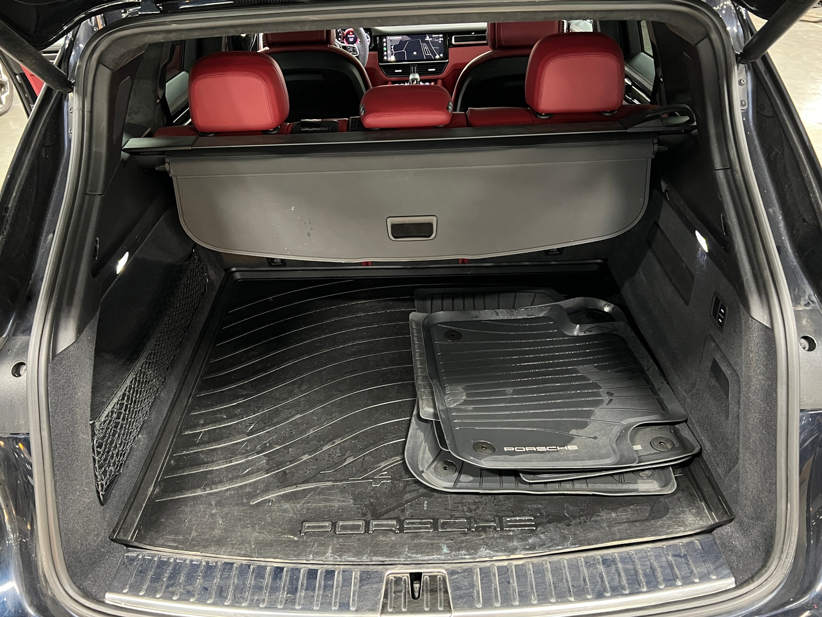 Thumbnail: 2023 Porsche Cayenne - 6