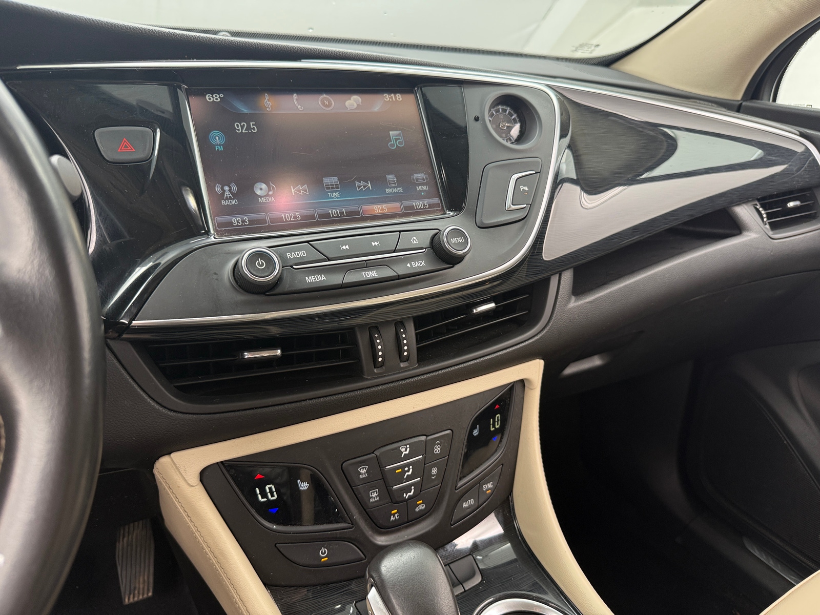 Thumbnail: 2017 Buick Envision - 4