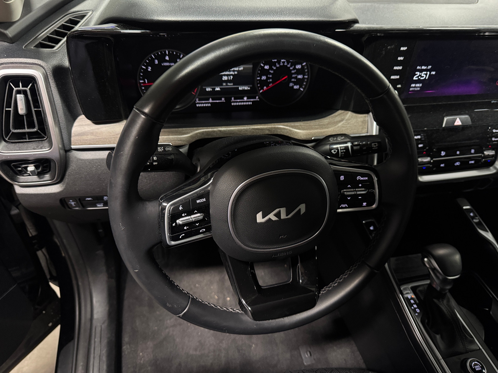 Thumbnail: 2023 Kia Sorento - 4