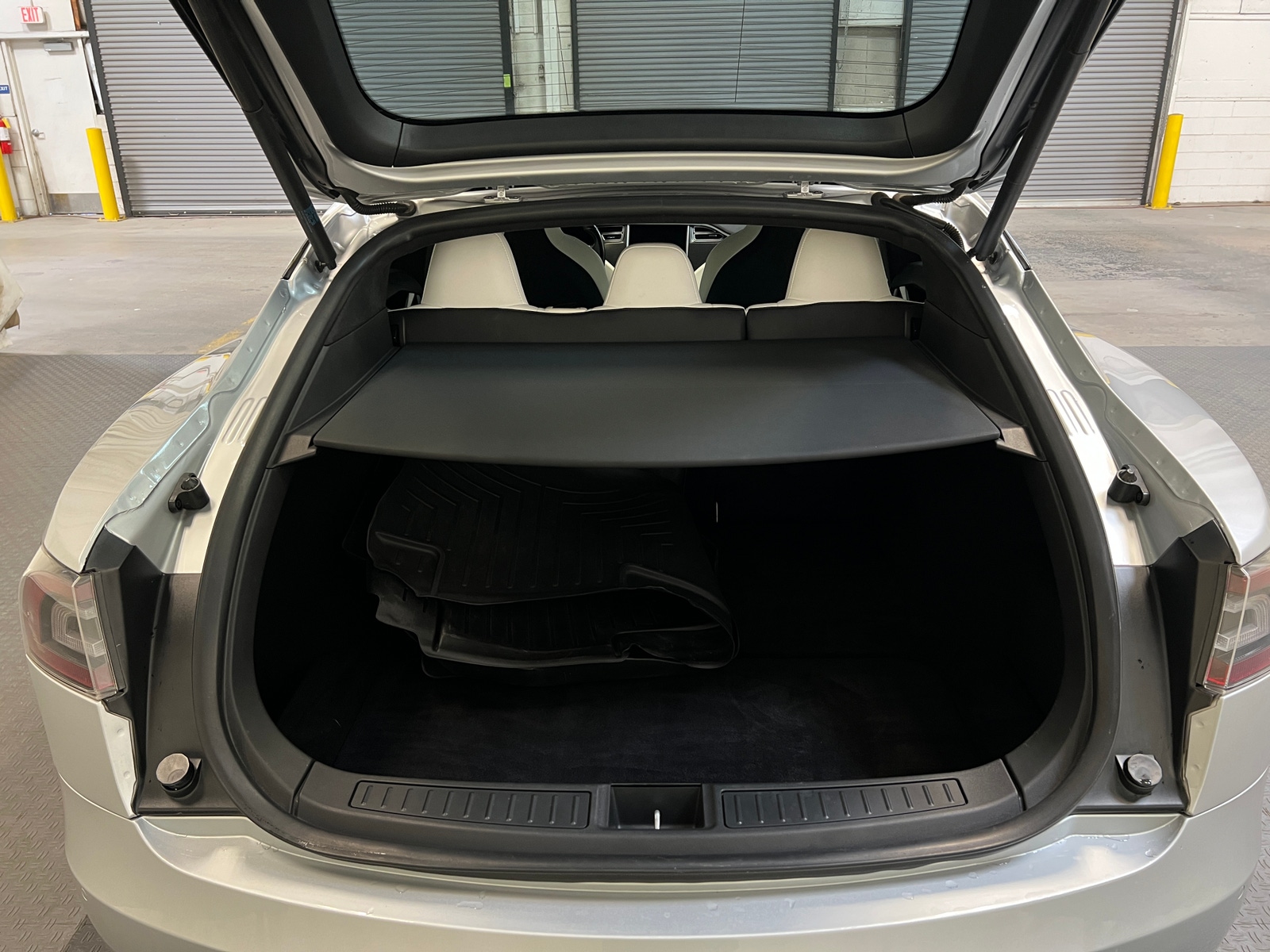 Thumbnail: 2017 Tesla Model S - 6