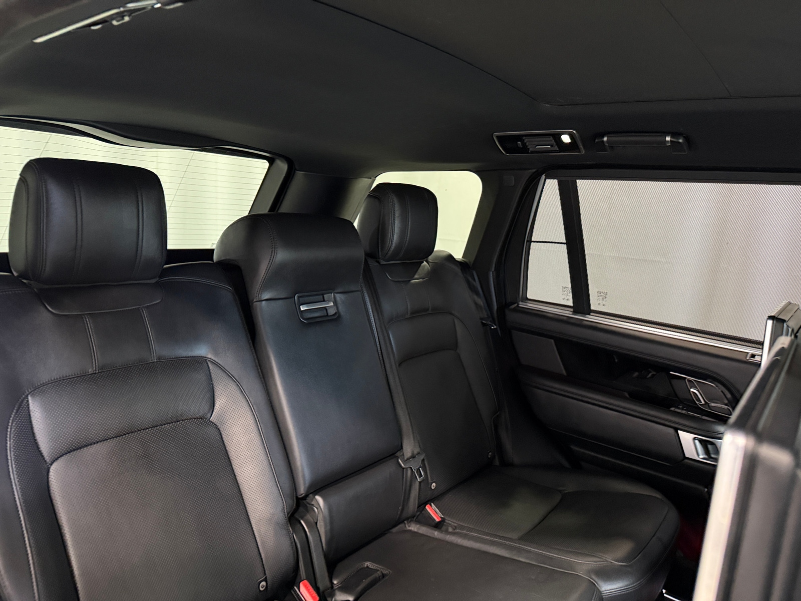 Thumbnail: 2018 Land Rover Range Rover - 5