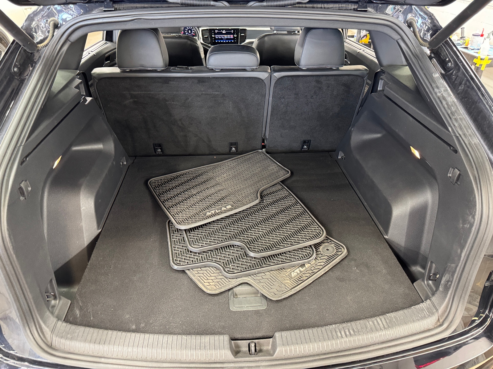 Thumbnail: 2022 Volkswagen Atlas - 6