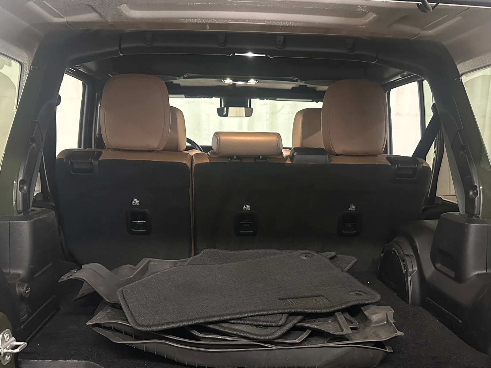 Thumbnail: 2021 Jeep Wrangler - 6