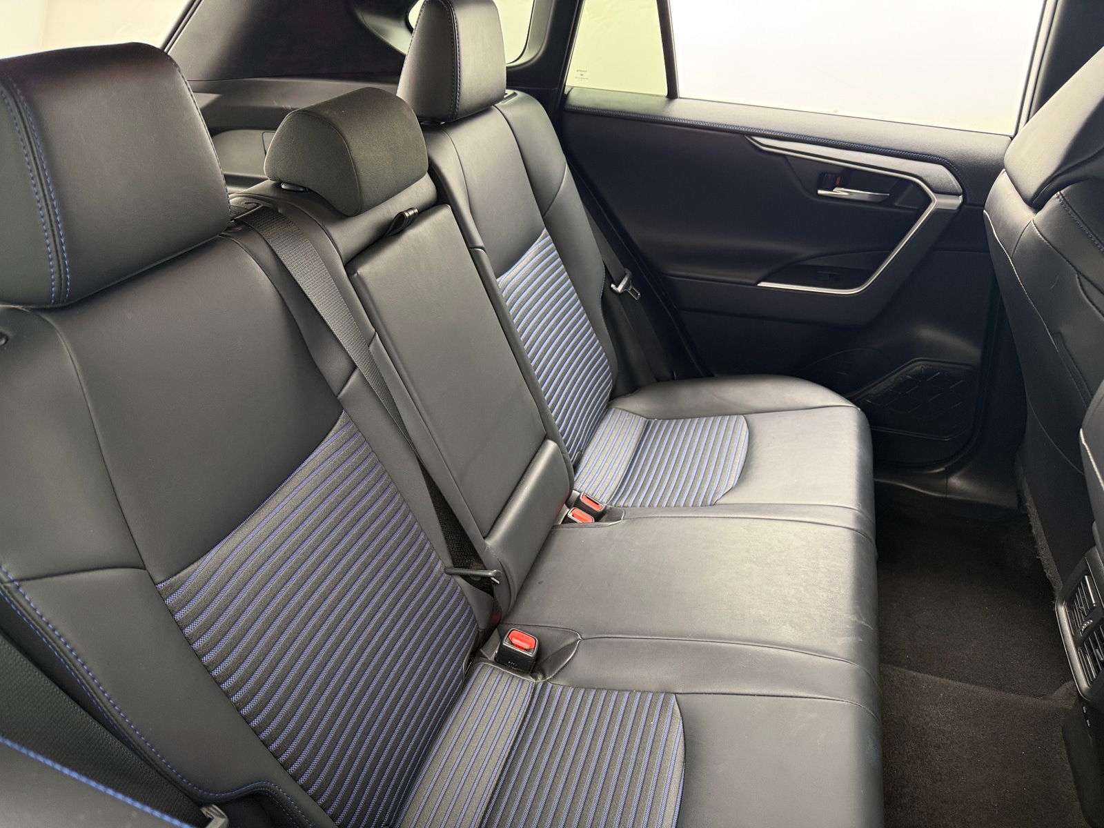 Thumbnail: 2020 Toyota RAV4 - 5