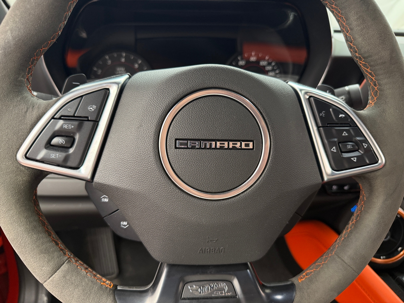 Thumbnail: 2018 Chevrolet Camaro - 3