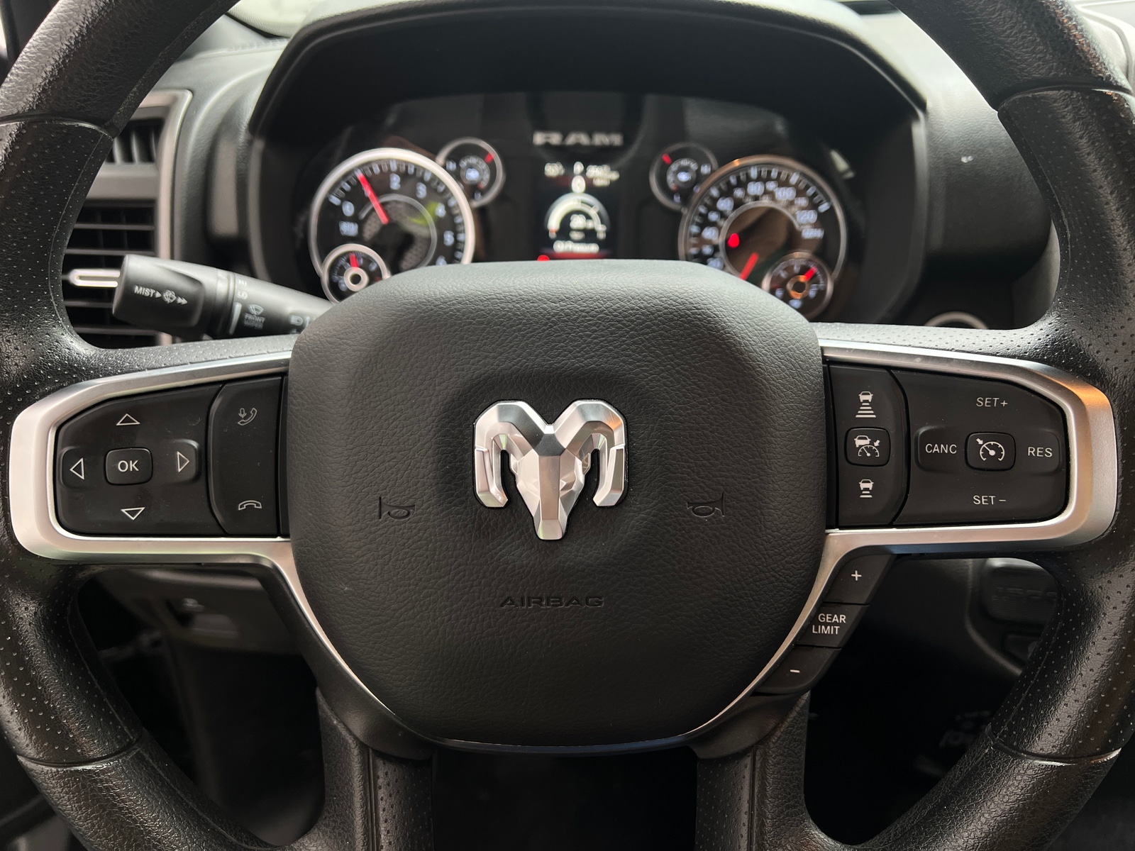 Thumbnail: 2025 RAM 1500 - 5
