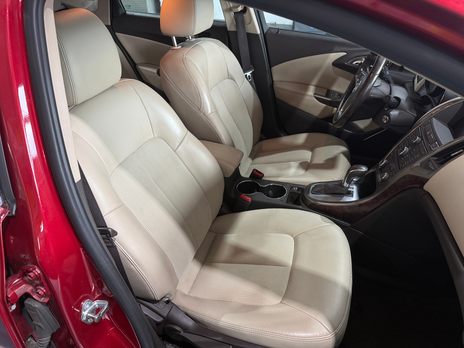 Thumbnail: 2016 Buick Verano - 2