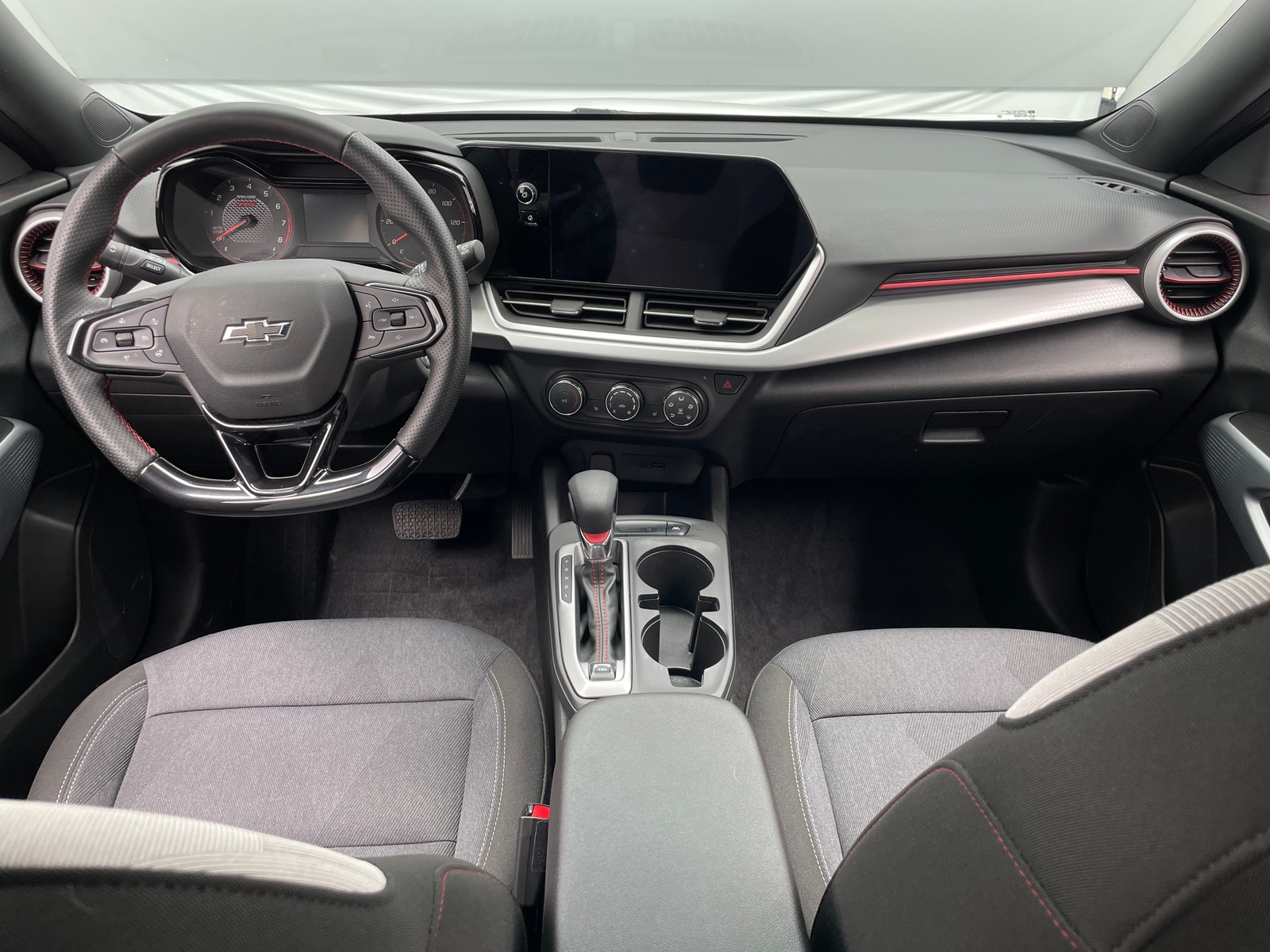 Thumbnail: 2024 Chevrolet Trax - 3