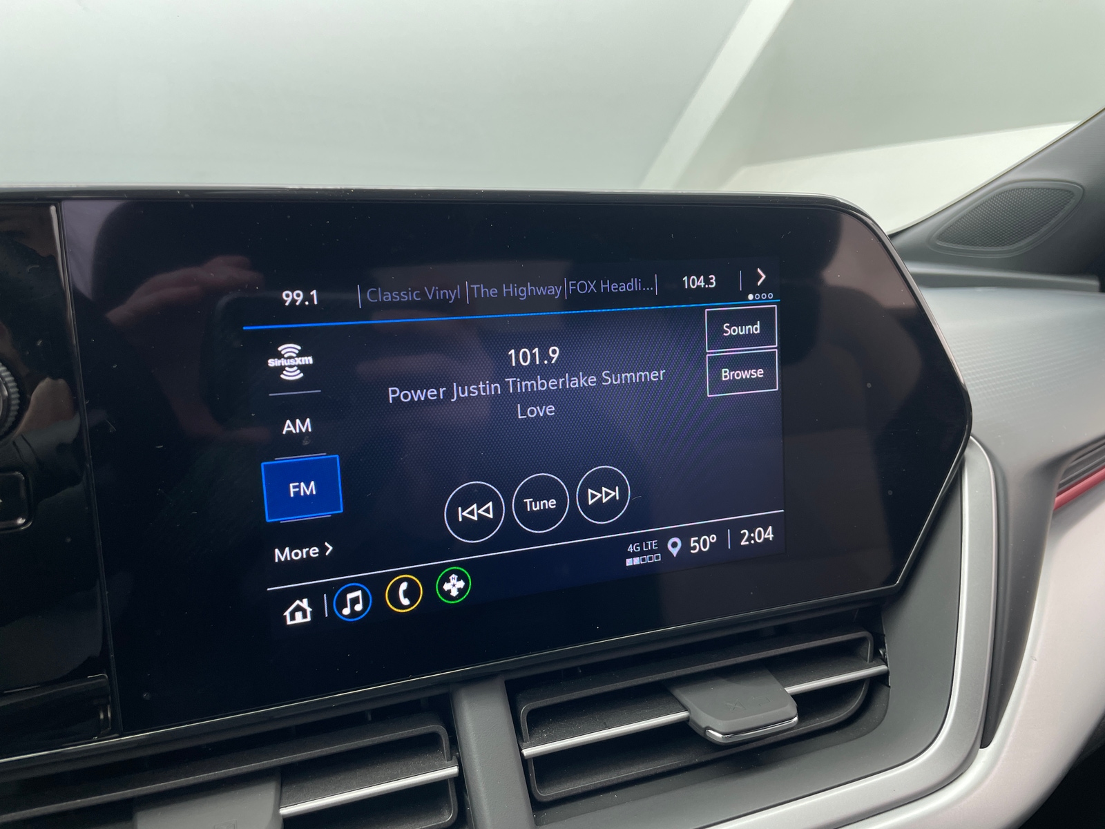 Thumbnail: 2024 Chevrolet Trax - 4