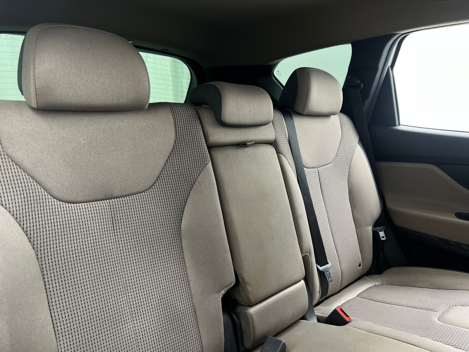 Thumbnail: 2020 Hyundai Santa Fe - 6