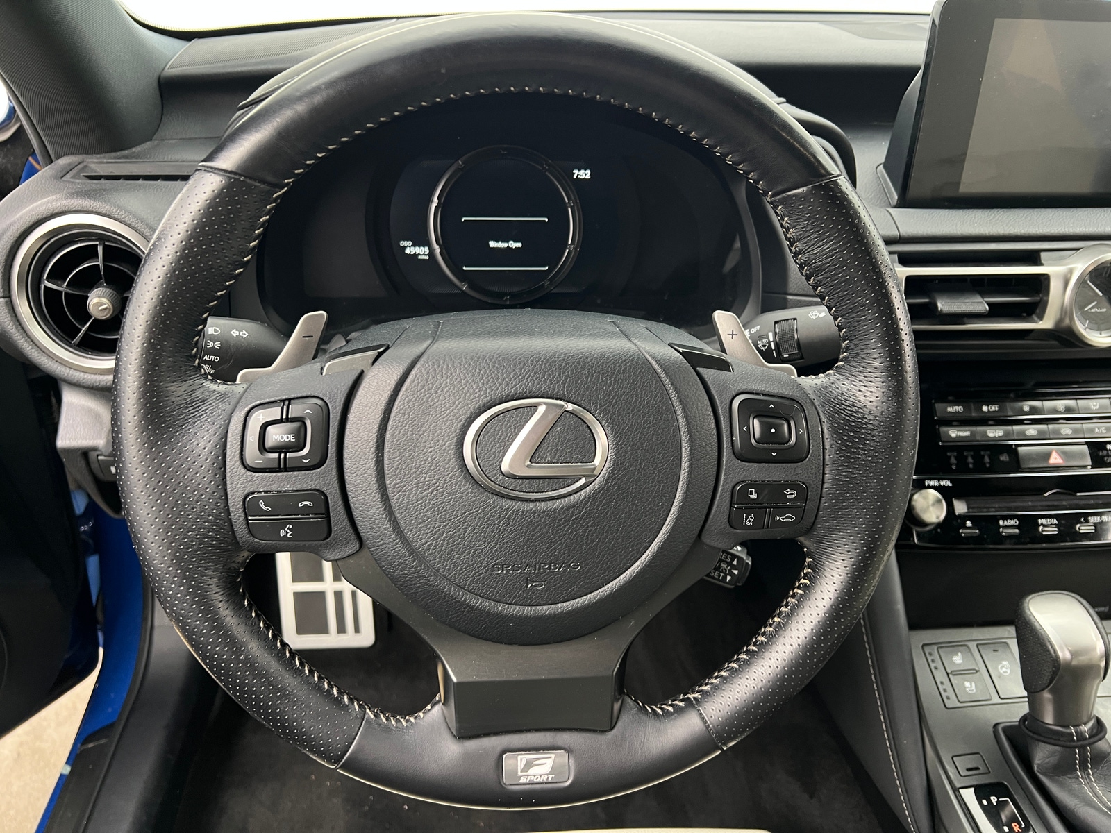 Thumbnail: 2022 Lexus IS - 4