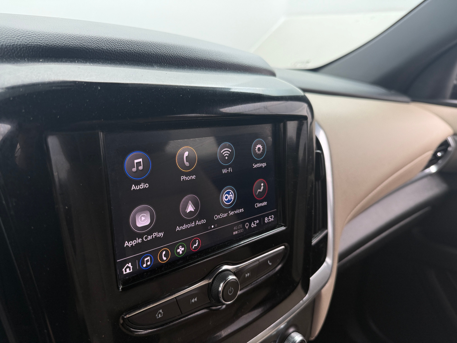 Thumbnail: 2023 Chevrolet Traverse - 4