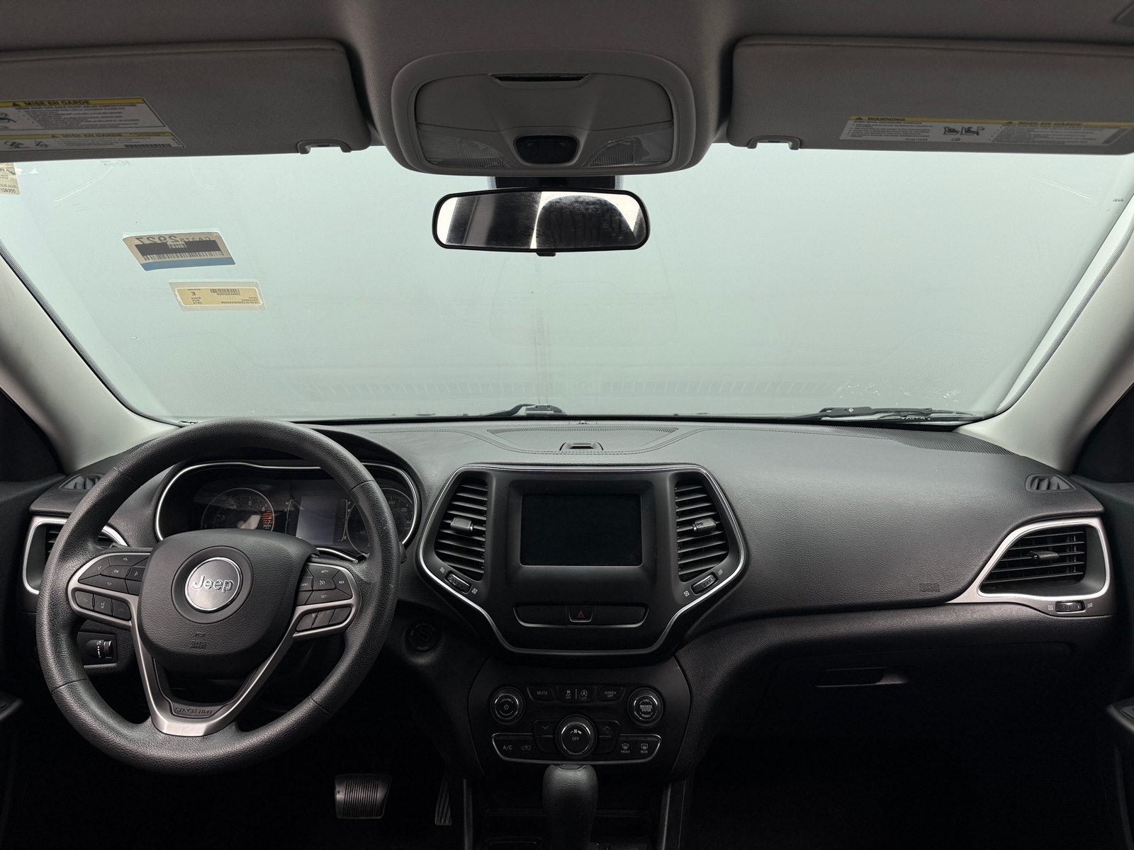 Thumbnail: 2019 Jeep Cherokee - 3