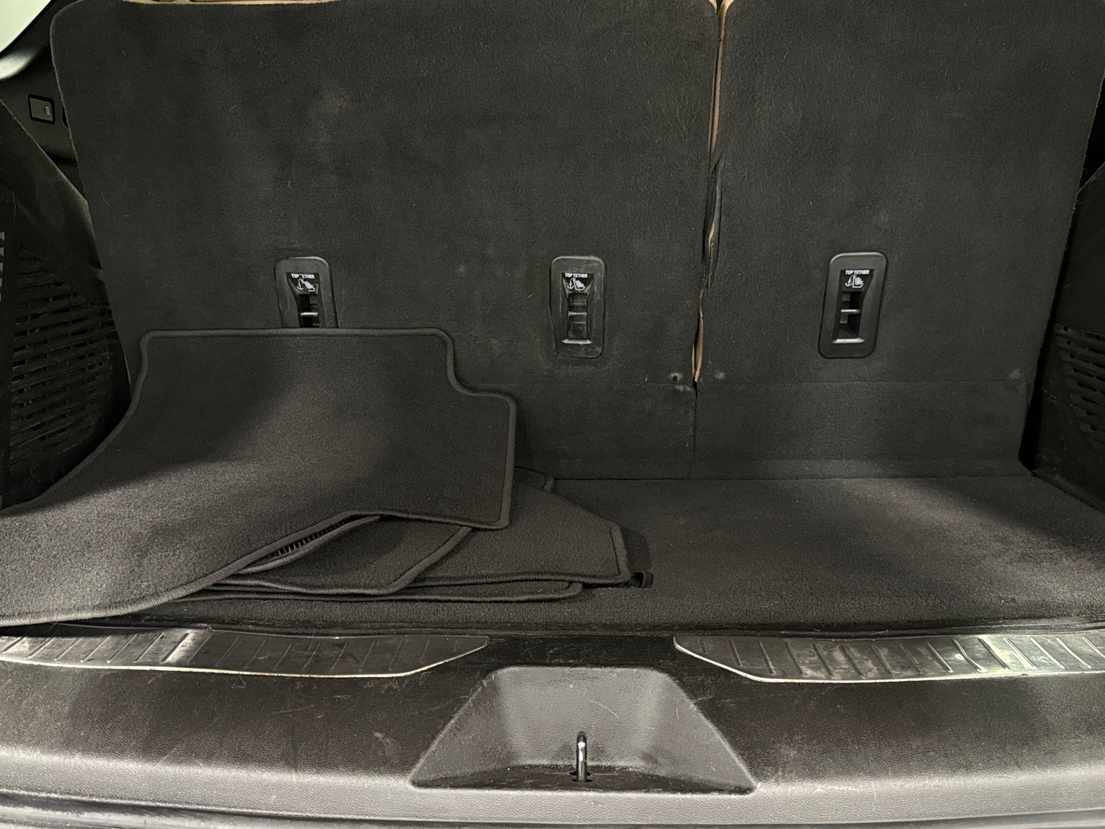 Thumbnail: 2023 Chevrolet Tahoe - 6