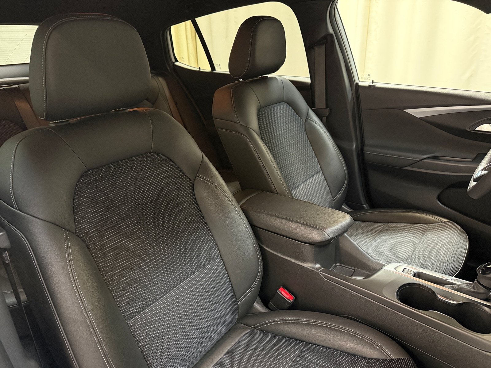 Thumbnail: 2025 Buick Envista - 2