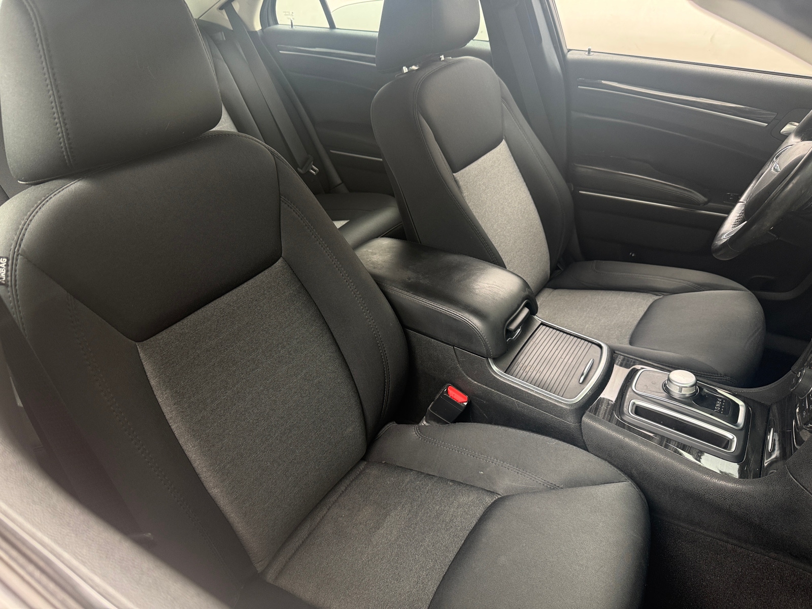 Thumbnail: 2019 Chrysler 300 - 2