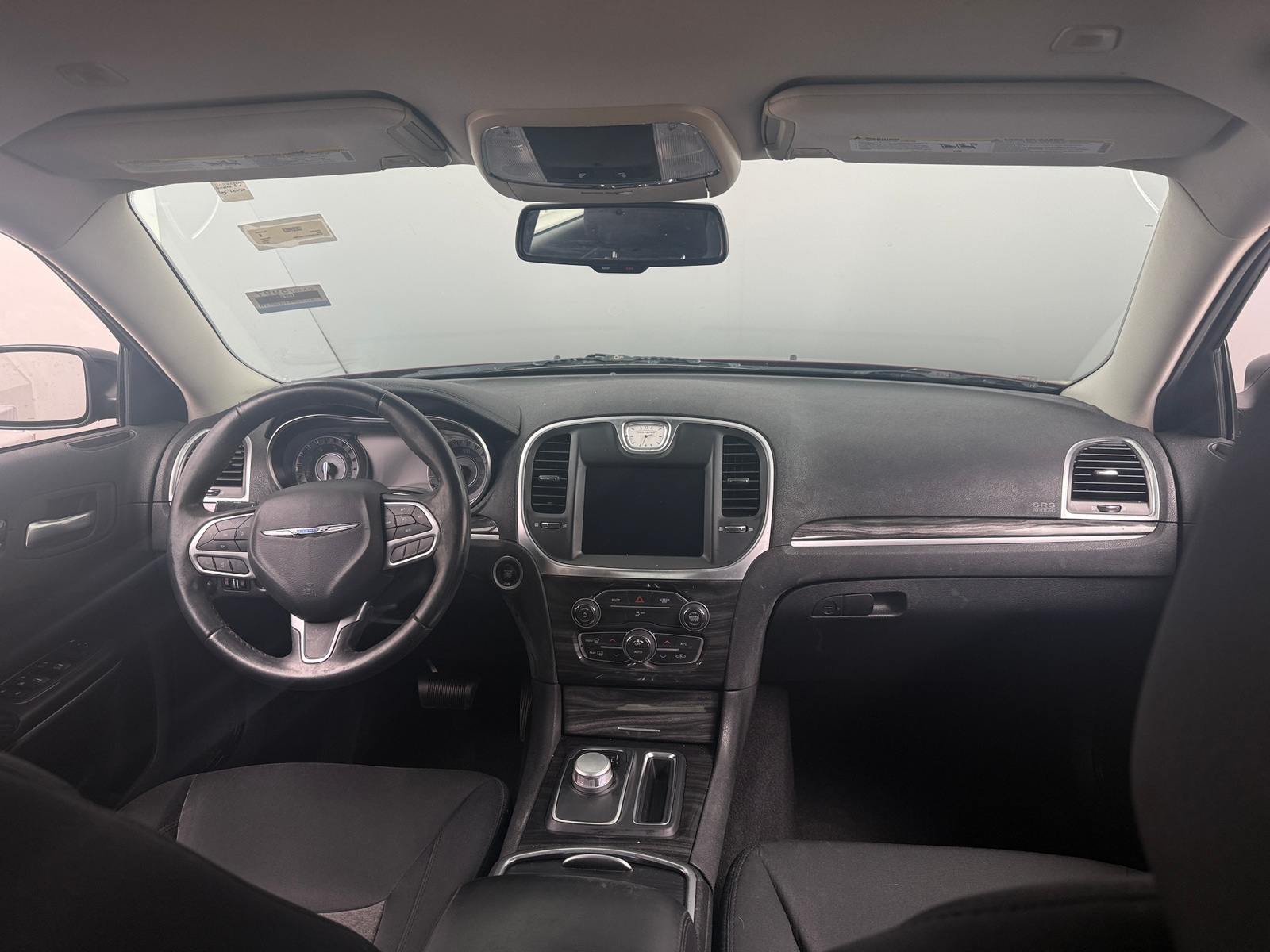 Thumbnail: 2019 Chrysler 300 - 3