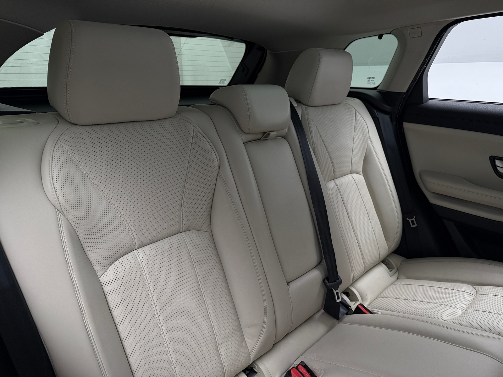 Thumbnail: 2017 Land Rover Range Rover Evoque - 5